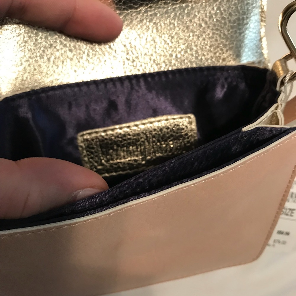 Cross body bag by Neiman Marcus - Picture 2 of 3